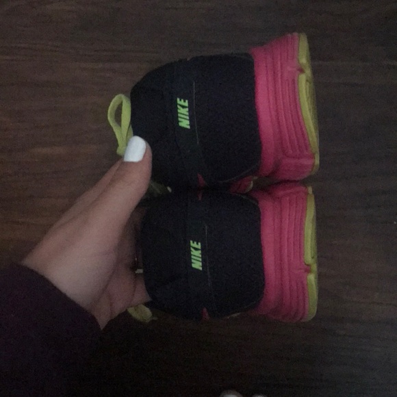 Nike Running Shoes - Picture 3 of 6